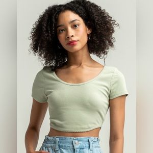 Tillys HEART & HIPS Scoop Neck Womens Sage Crop Tee